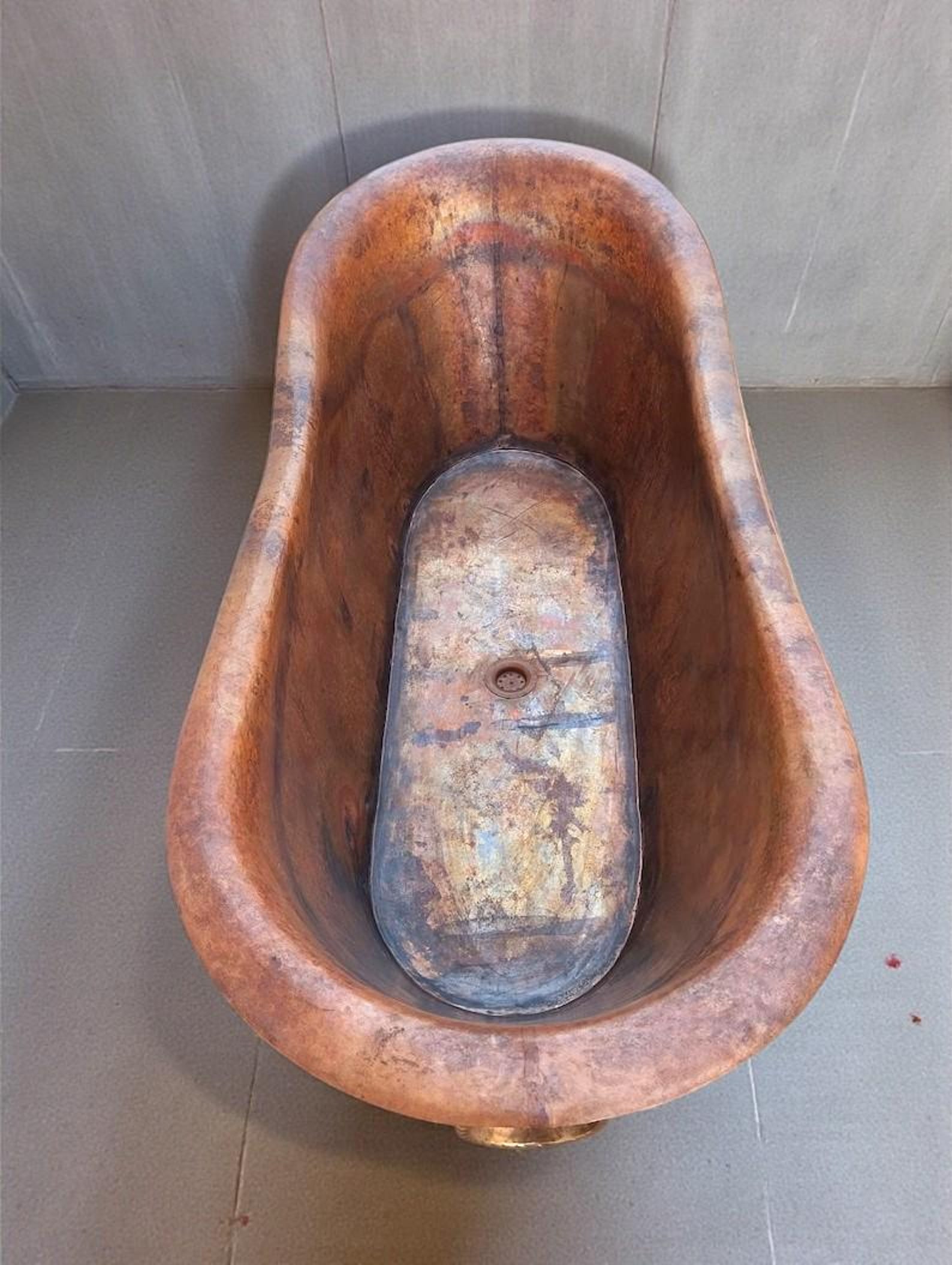 Handmade Copper Clawfoot Soaking Bathtub: Rustic Patina Finish, Outdoor & Indoor Tub