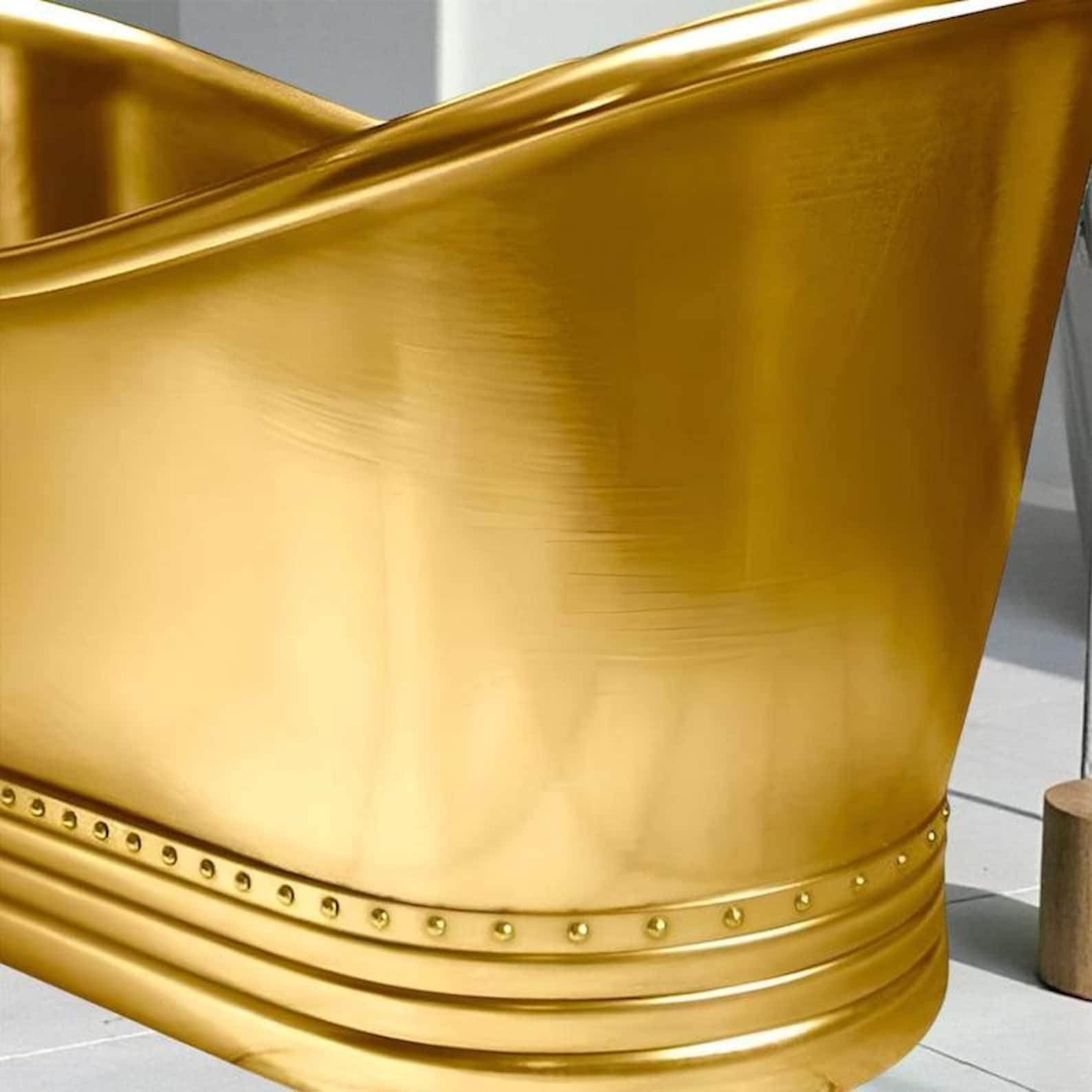 Luxury Handmade Brass Bathtub – Freestanding Clawfoot Soaking Tub for Spa & Home, Antique Hammered Finish Bathtub, Handmade Brass bathtub