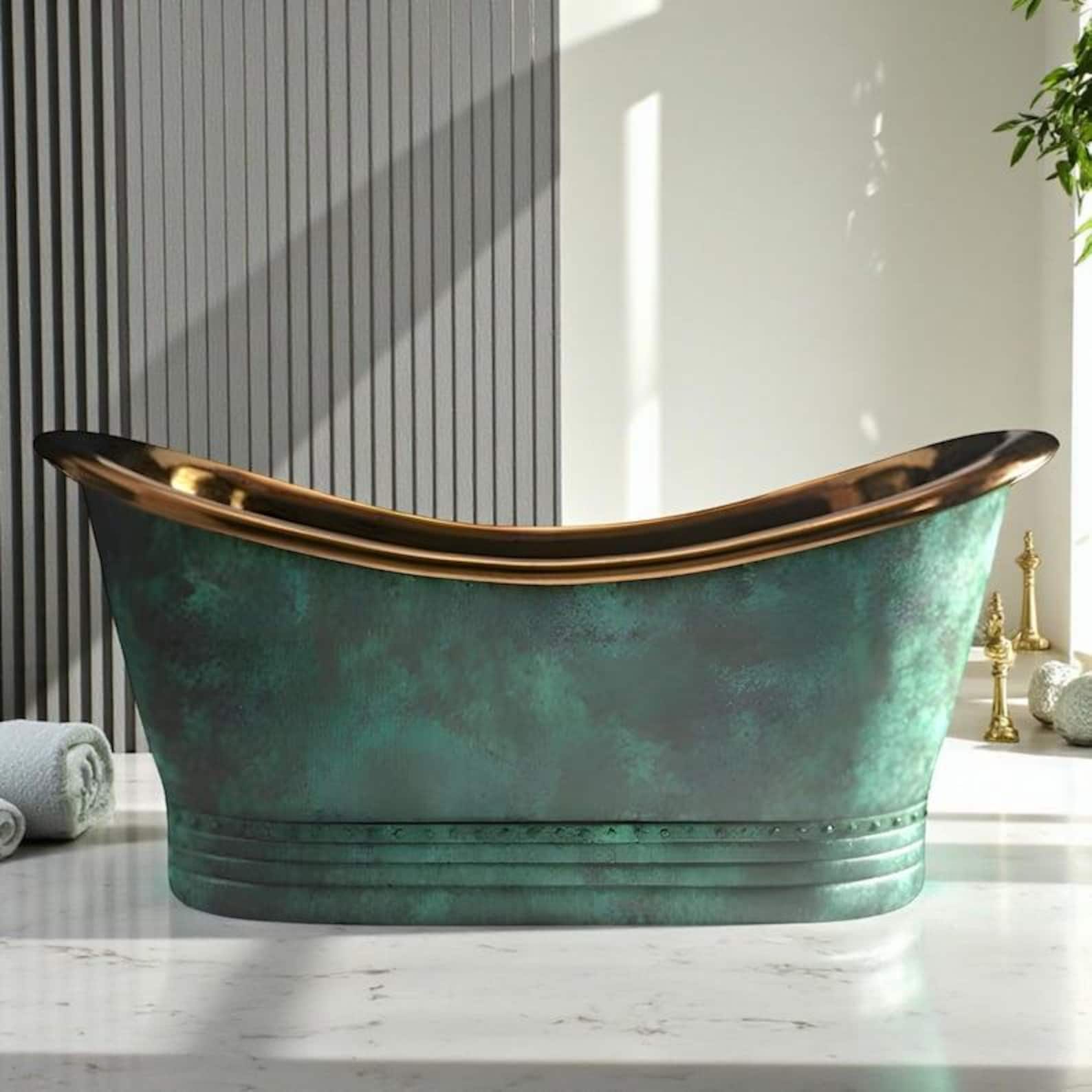 Oxidized Copper Bathtub – Freestanding Rustic Soaking Tub, Outdoor Bath