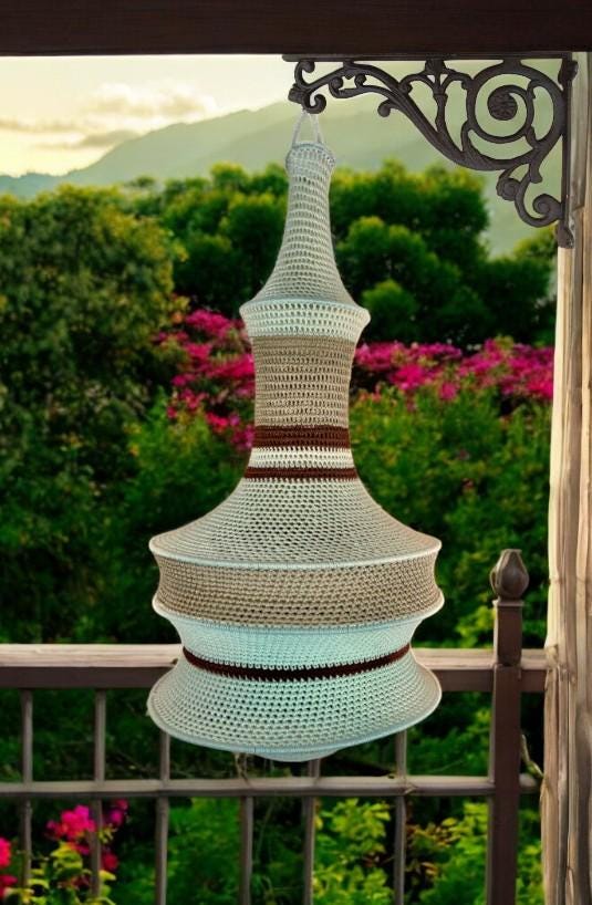 Hecate handmade crochet pendant light — product photo 8